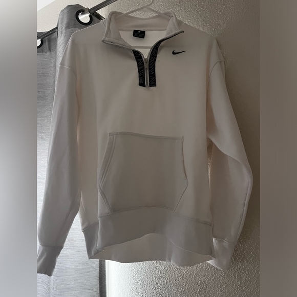 Small Nike Crewneck White - Picture 3 of 5